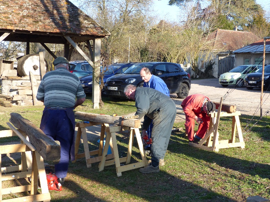 Etablissement des pices de chne de remploi.